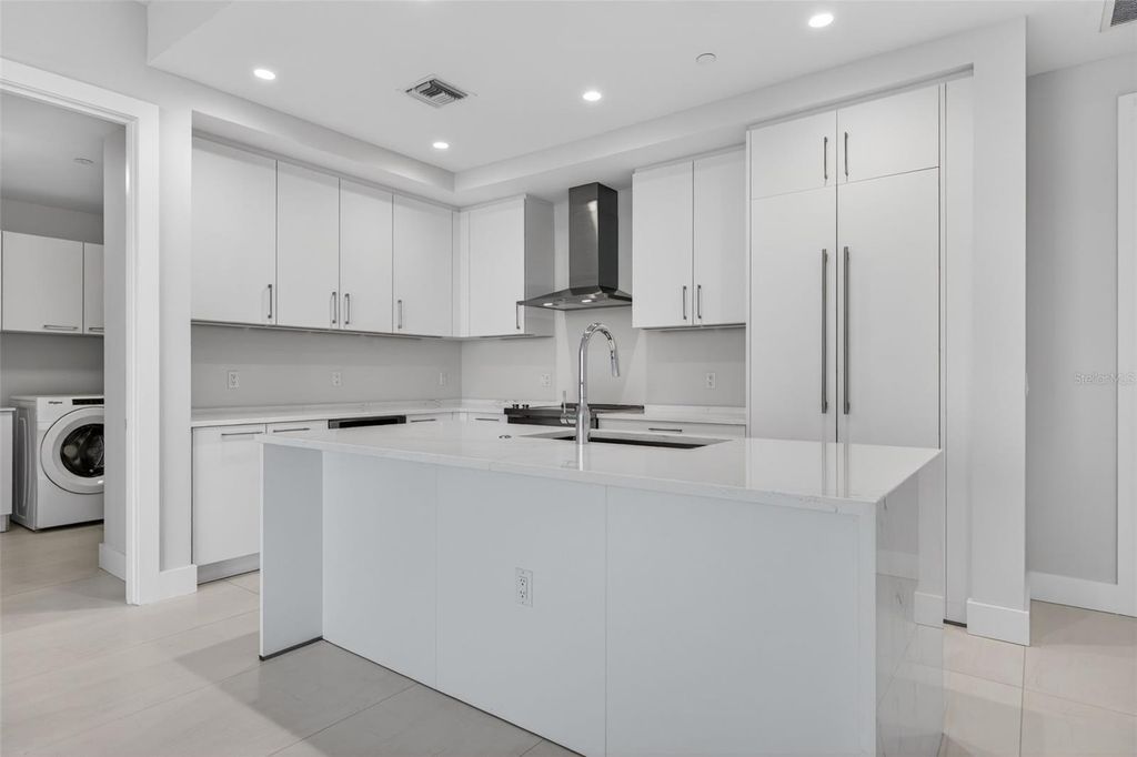 Photo of 275 1st Ave S #1708, St Petersburg, FL 33701 (MLS # TB8459879)