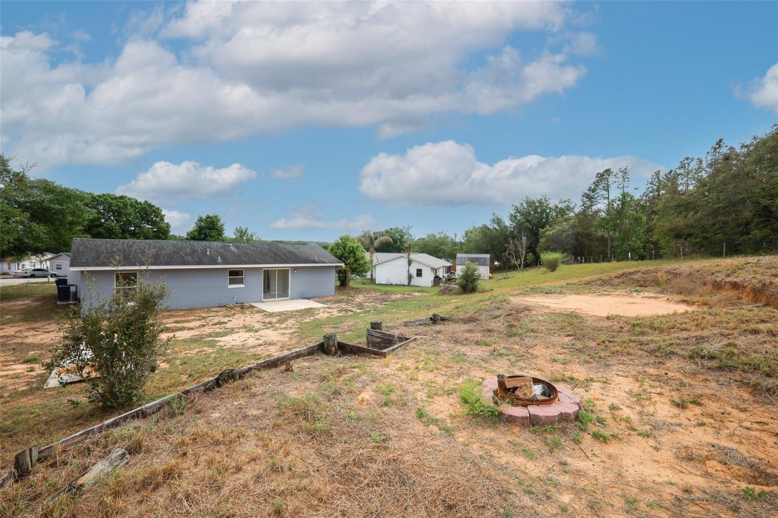 DOVE HOLLOW - Residential