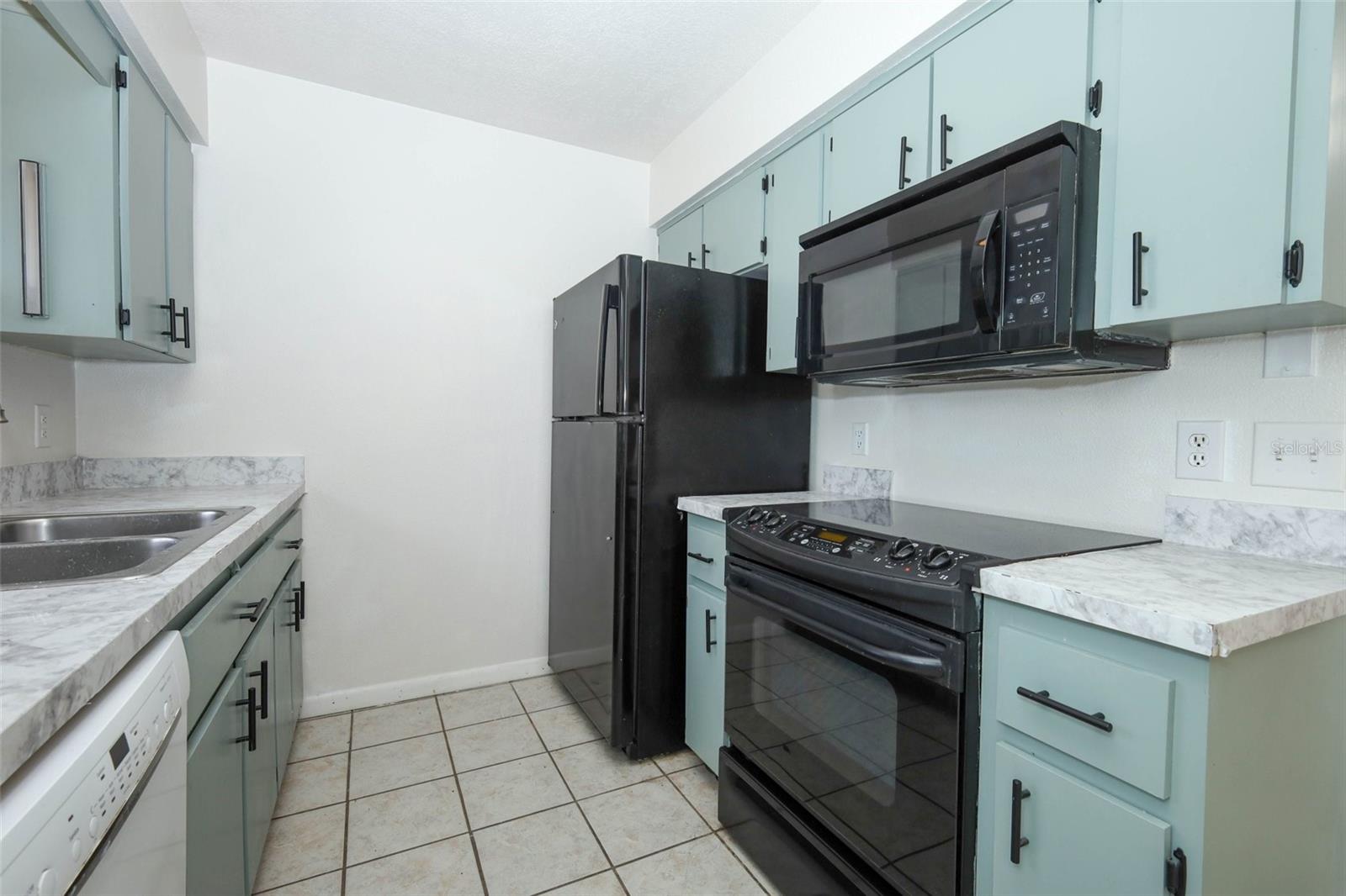 DOVE HOLLOW - Residential