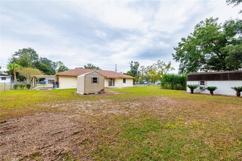 A home in BELLEVIEW