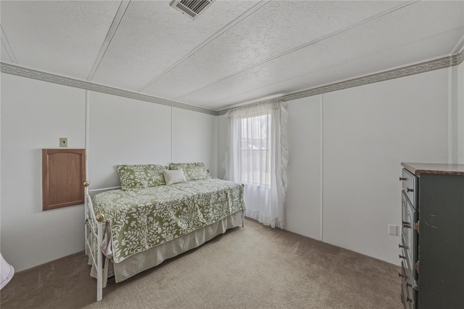 TIMBER LAKE ESTATES - Residential