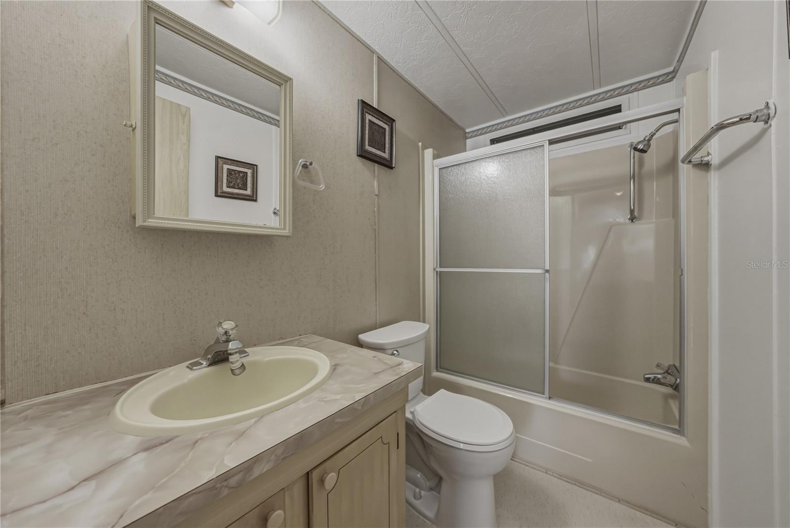 TIMBER LAKE ESTATES - Residential