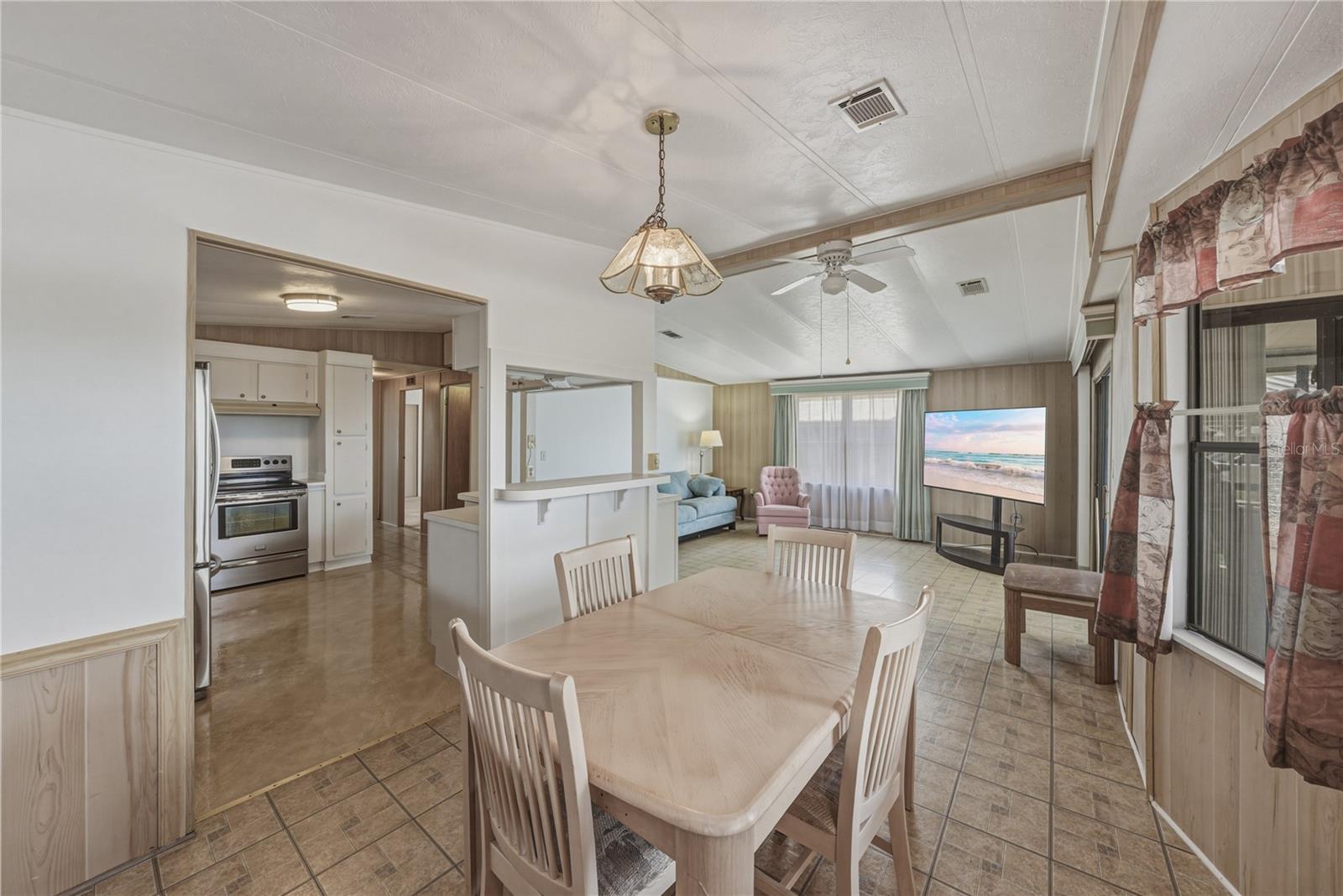 TIMBER LAKE ESTATES - Residential
