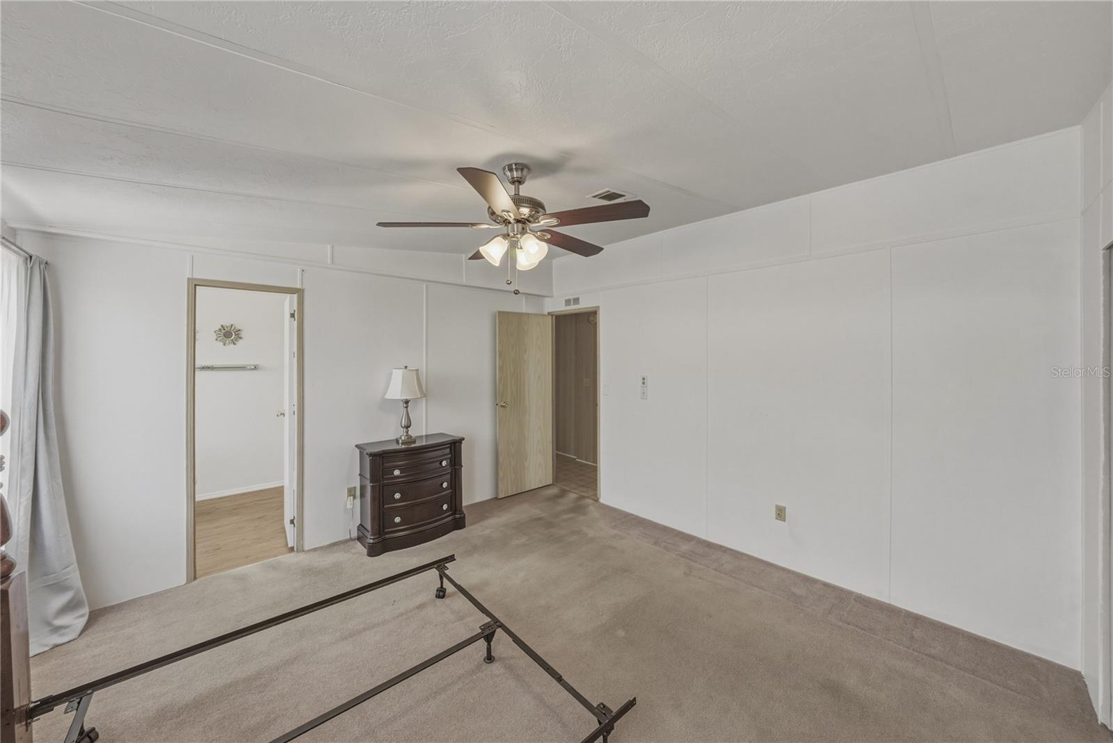TIMBER LAKE ESTATES - Residential