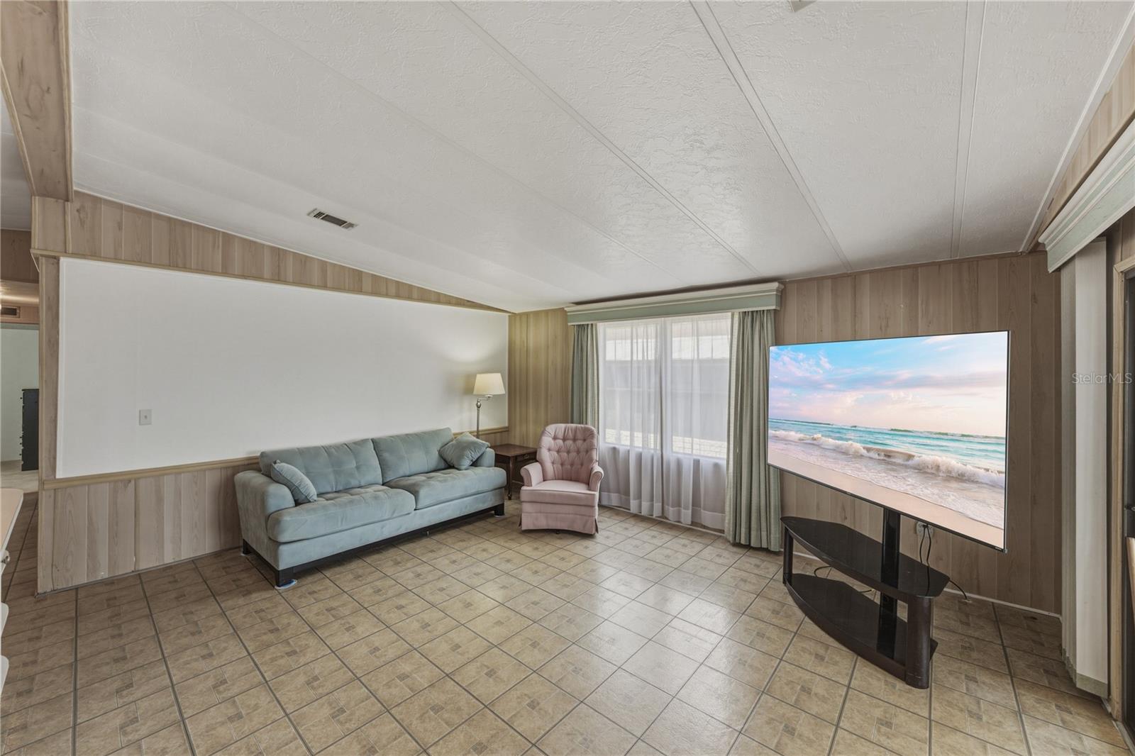 TIMBER LAKE ESTATES - Residential