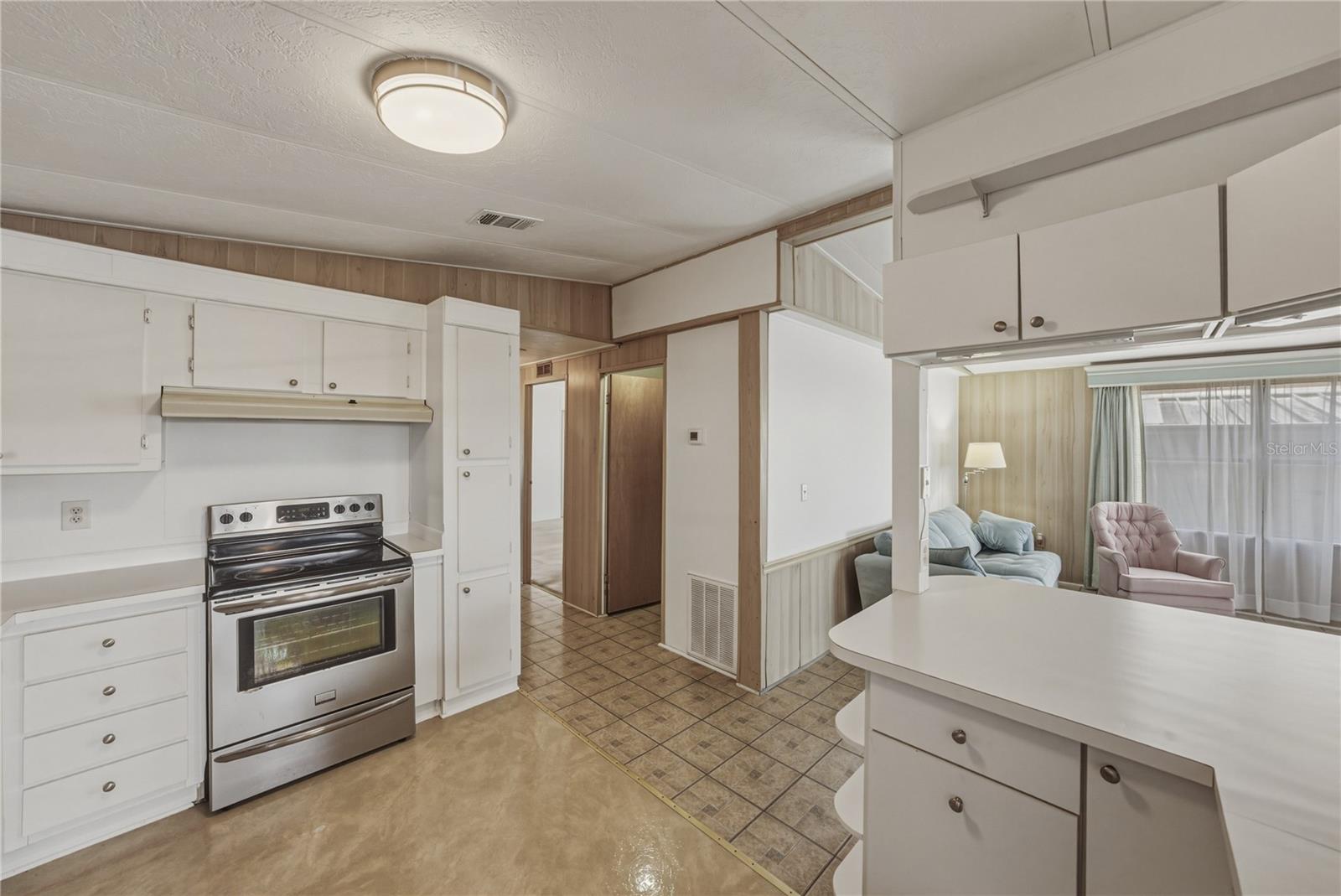 TIMBER LAKE ESTATES - Residential