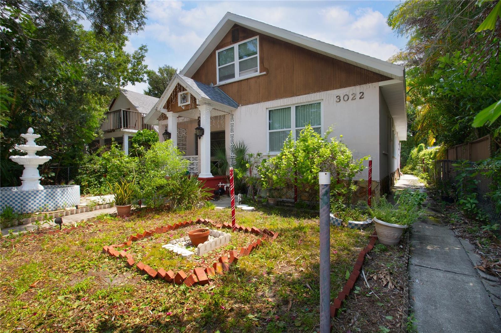 3022 BEACH BOULEVARD S