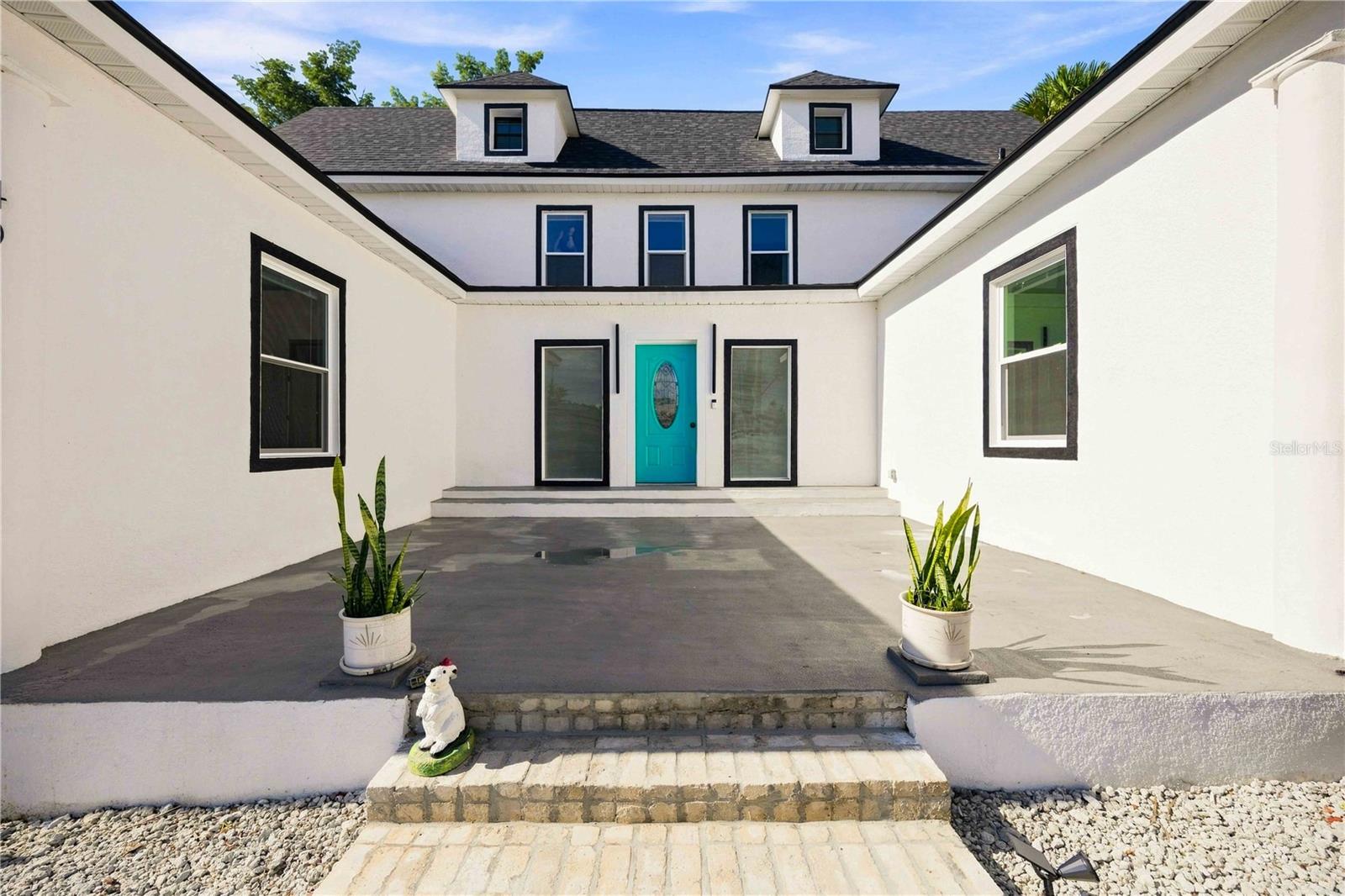 401 OLD SCHOOL HOUSE ROAD E