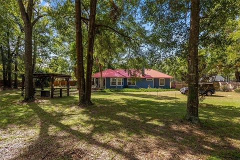 A home in NEWBERRY