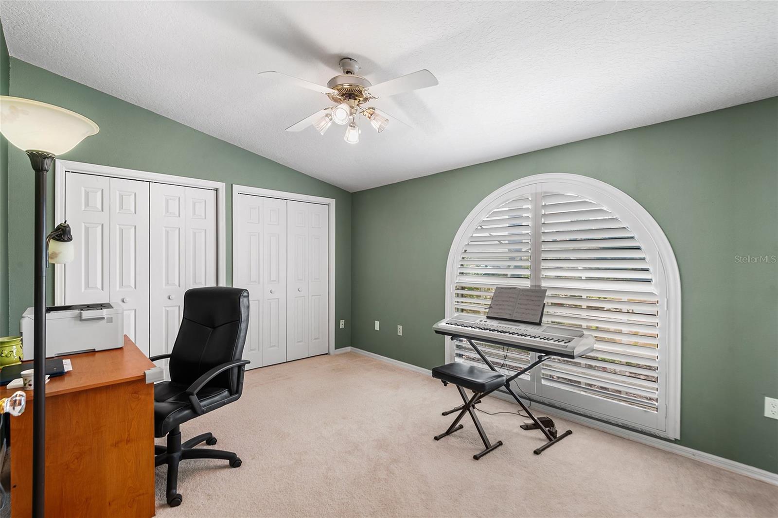 HUNTERS RUN - Residential