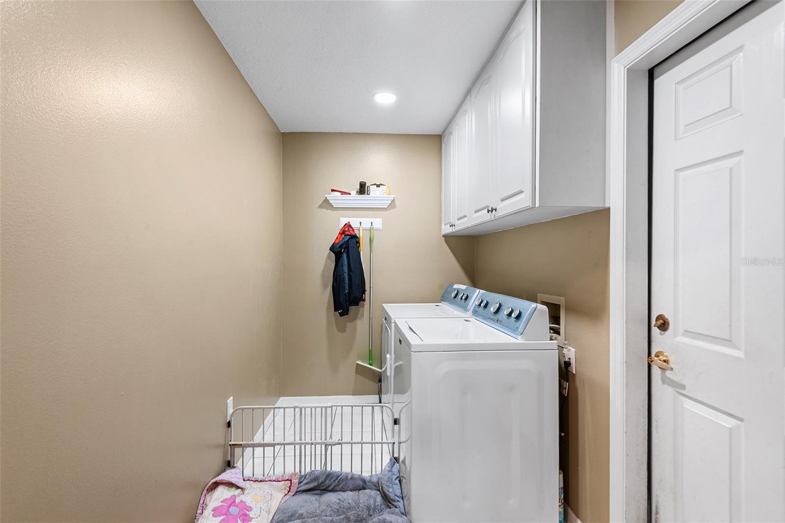 HUNTERS RUN - Residential