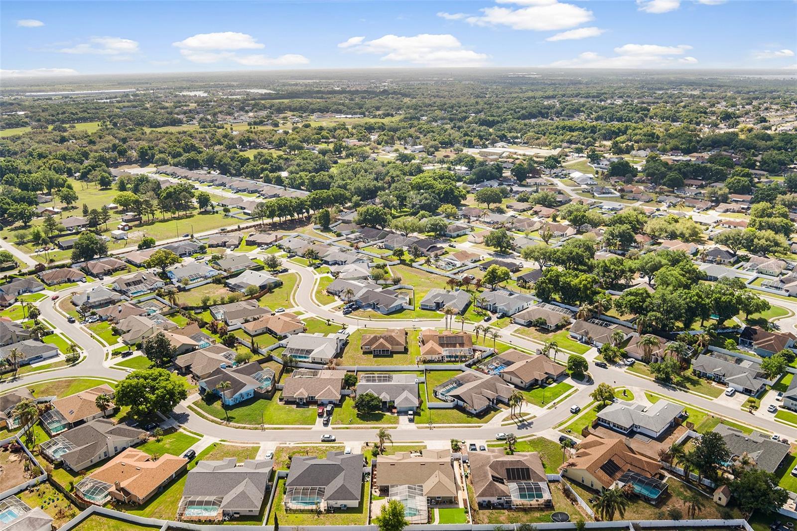 HUNTERS RUN - Residential