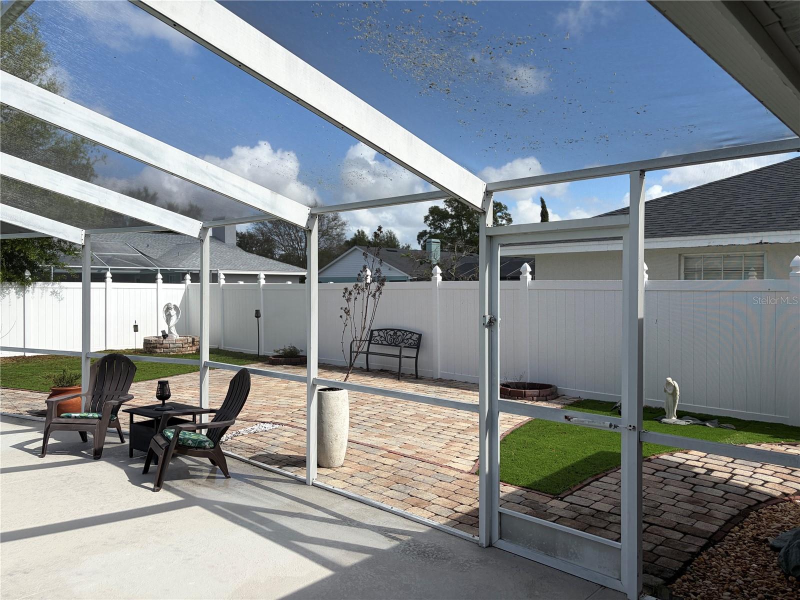 HUNTERS RUN - Residential