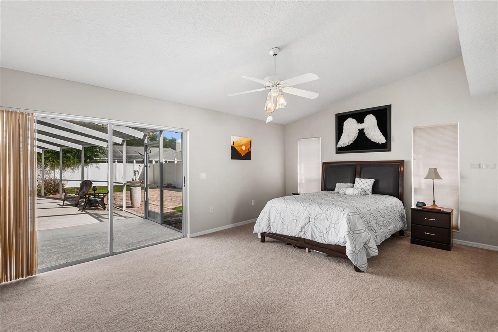 HUNTERS RUN - Residential