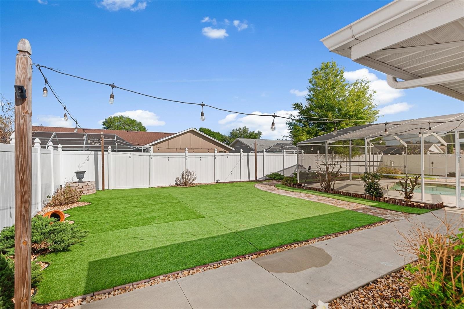 HUNTERS RUN - Residential