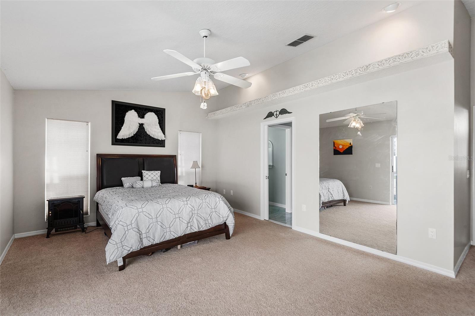 HUNTERS RUN - Residential