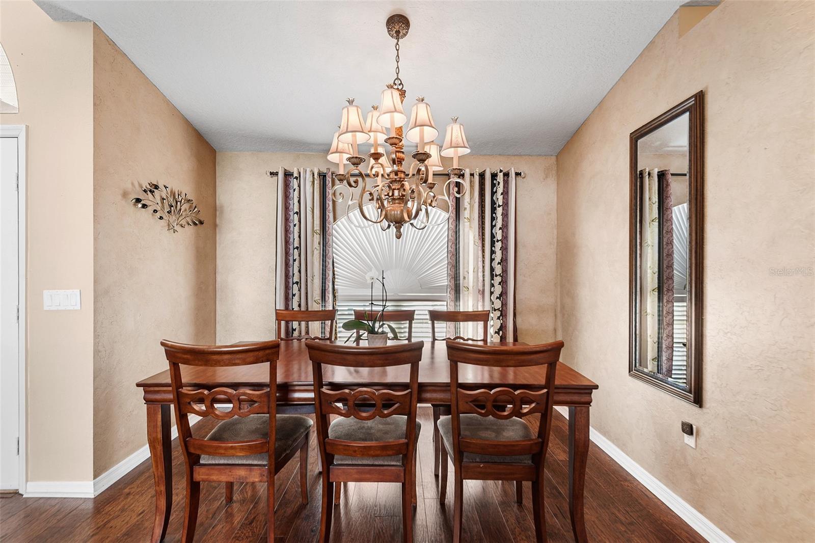 HUNTERS RUN - Residential