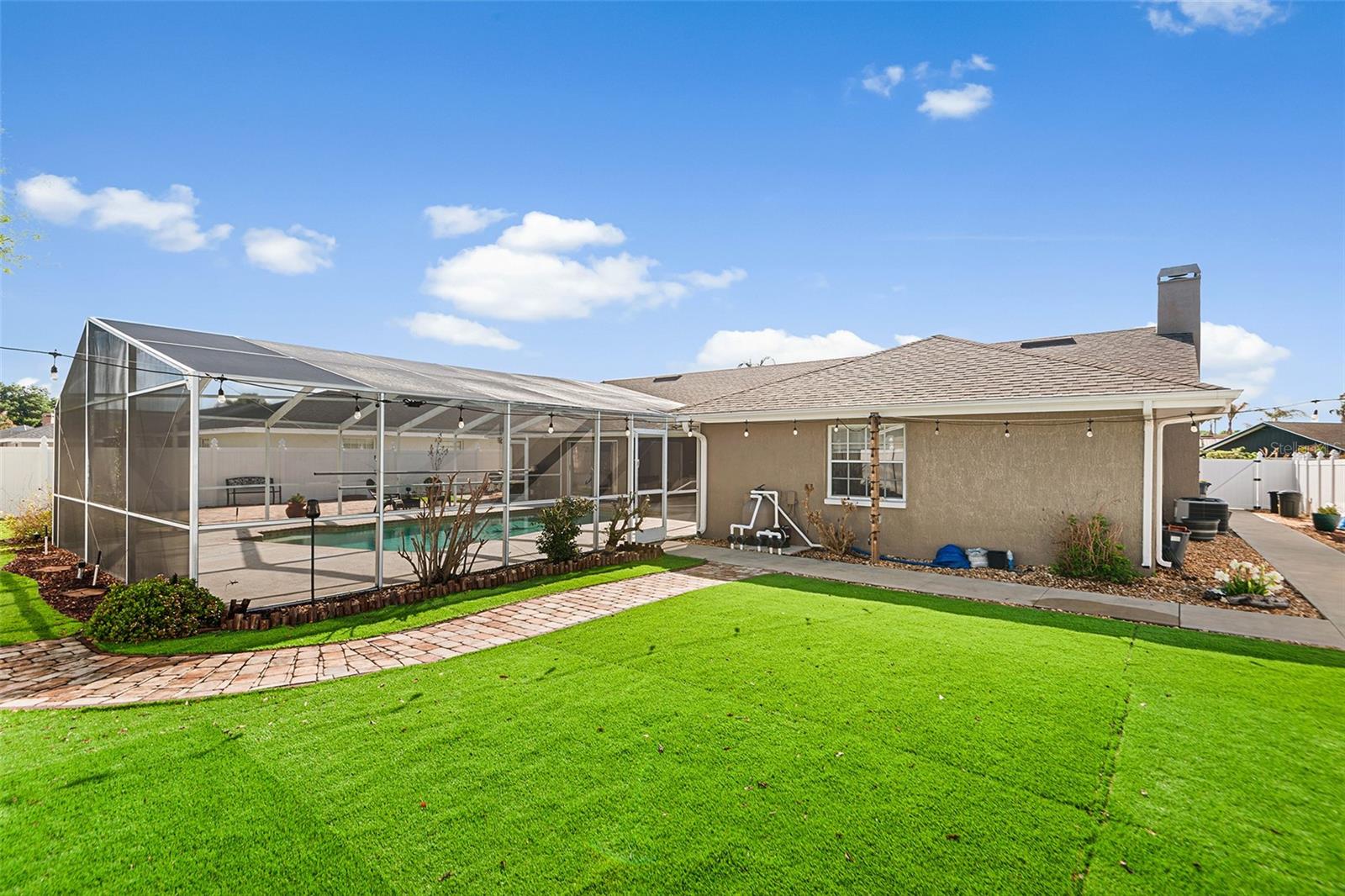 HUNTERS RUN - Residential