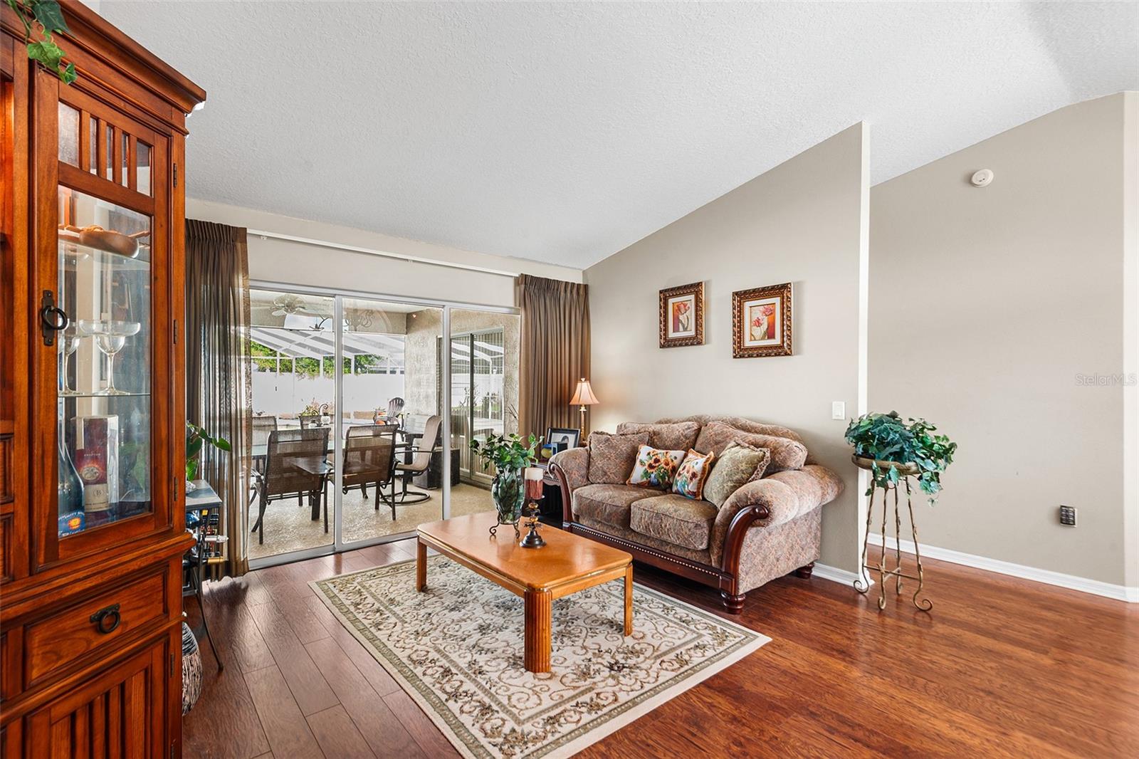 HUNTERS RUN - Residential