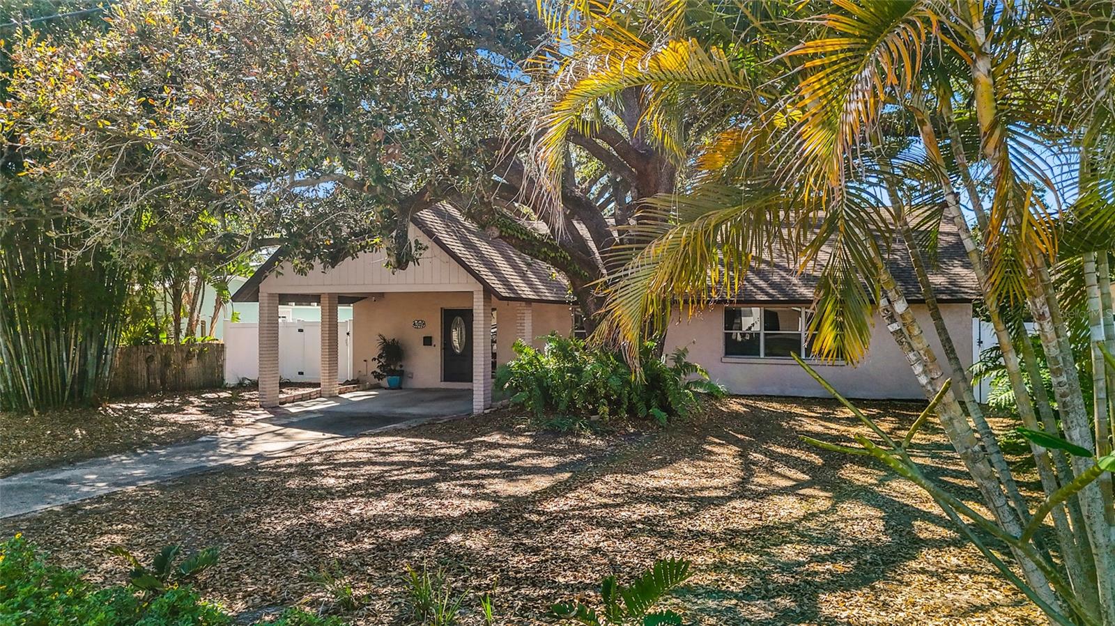 4319 S CAMERON AVENUE