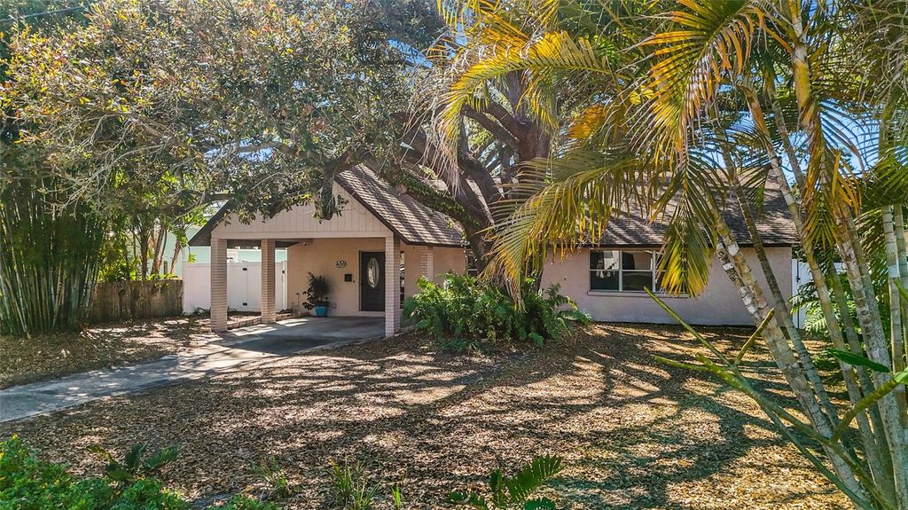 Photo of 4319 S Cameron Avenue, Tampa, FL 33611 (MLS # TB8480616)