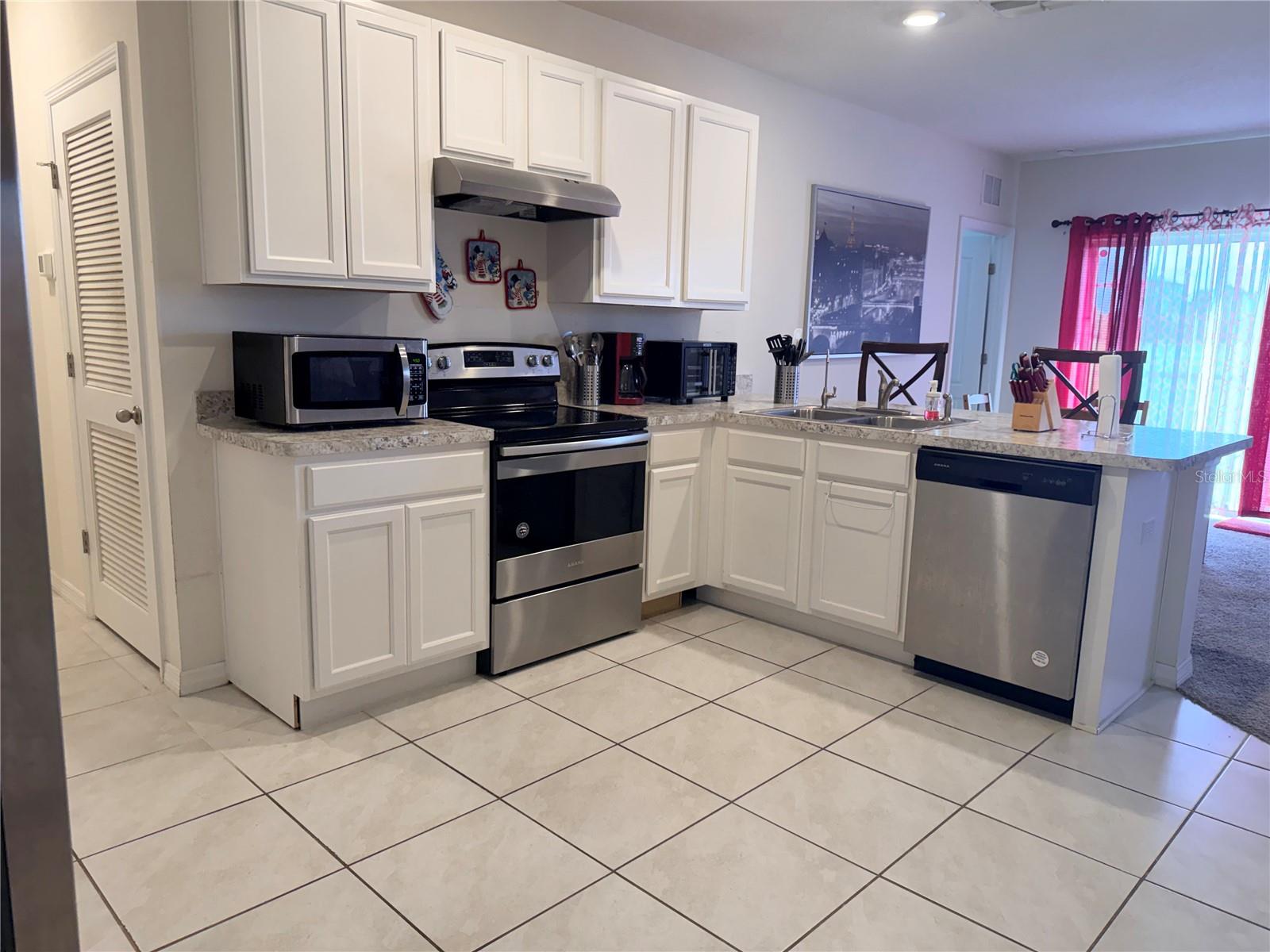 LUCERNE PARK RESERVE - Residential Lease