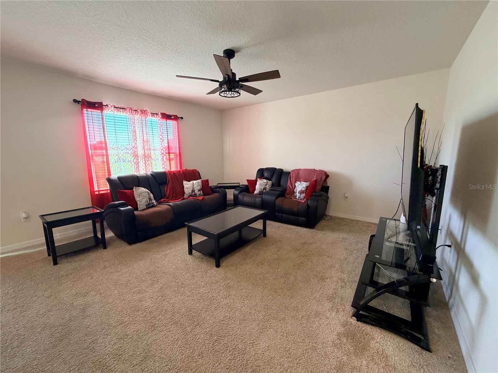 LUCERNE PARK RESERVE - Residential Lease