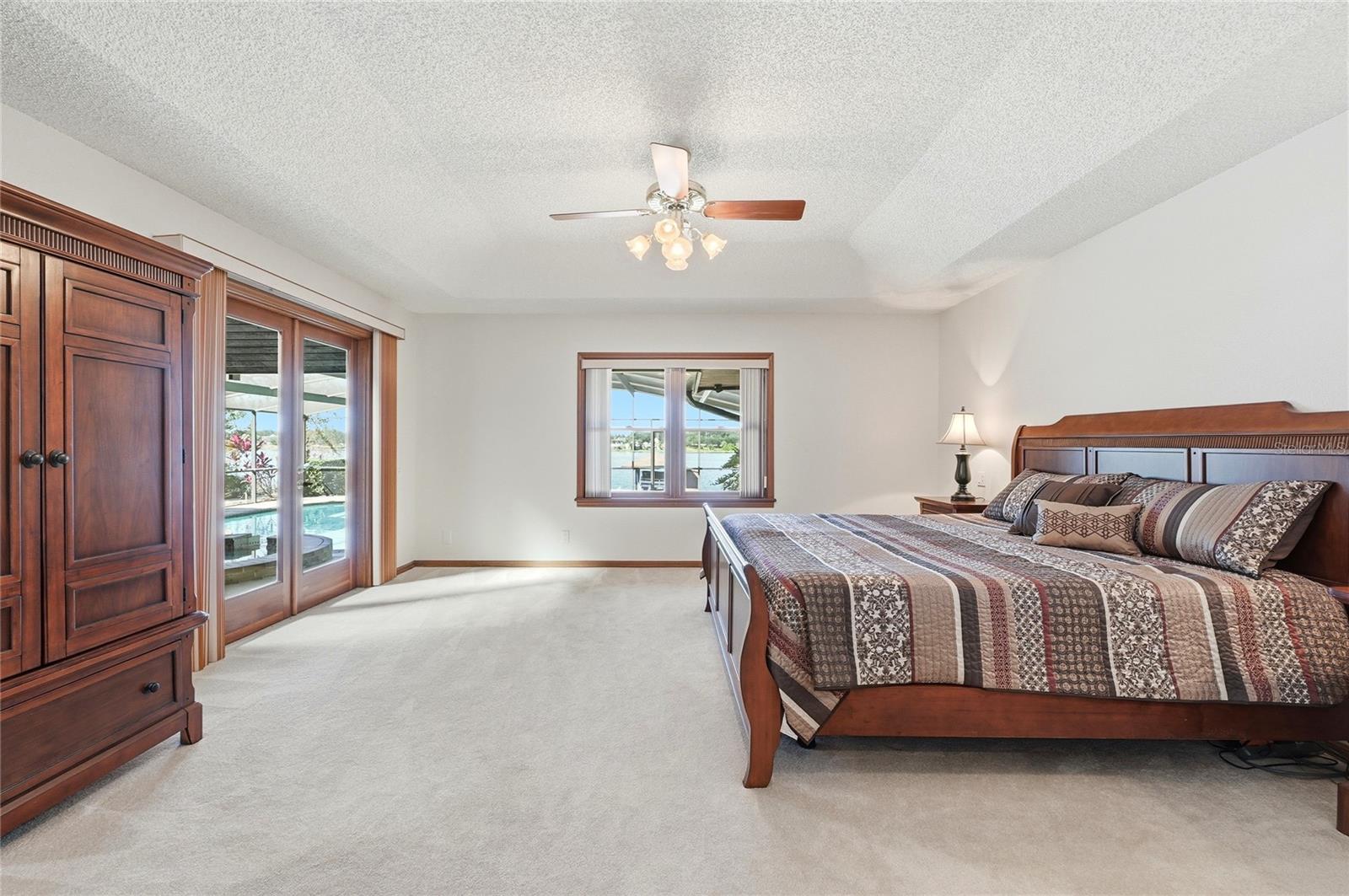 ELOISE WOODS LAKE ROY UNIT - Residential