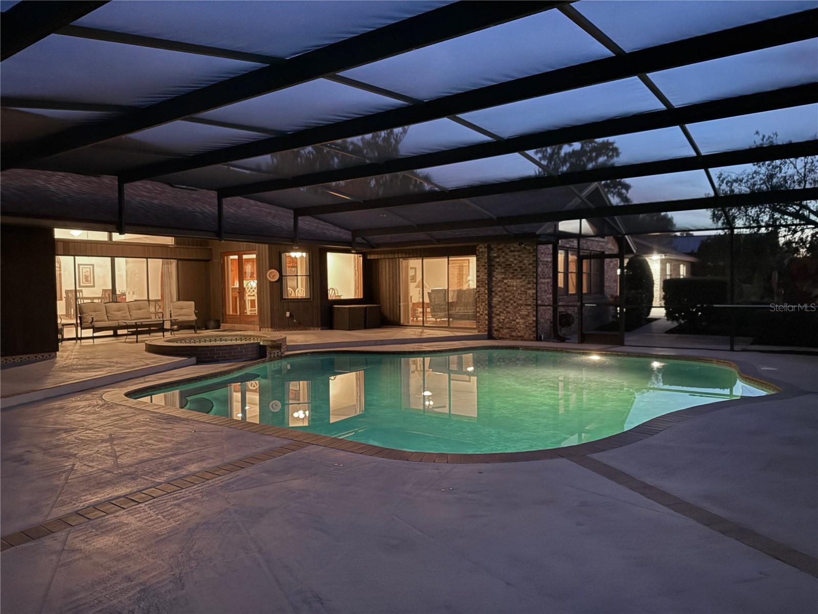 ELOISE WOODS LAKE ROY UNIT - Residential