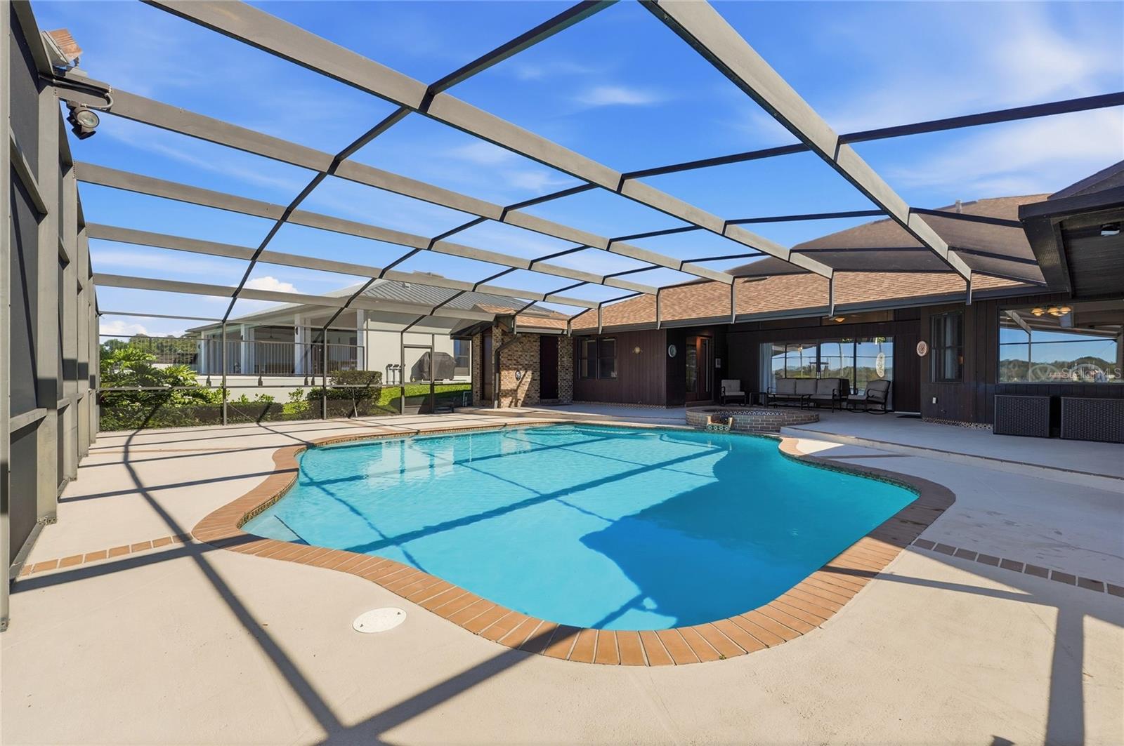 ELOISE WOODS LAKE ROY UNIT - Residential