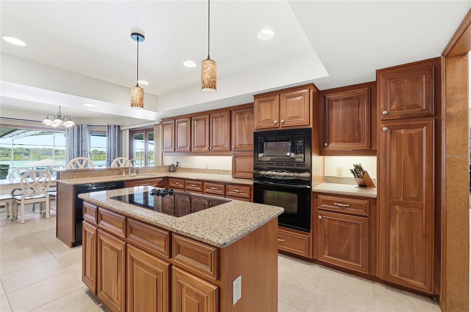 ELOISE WOODS LAKE ROY UNIT - Residential