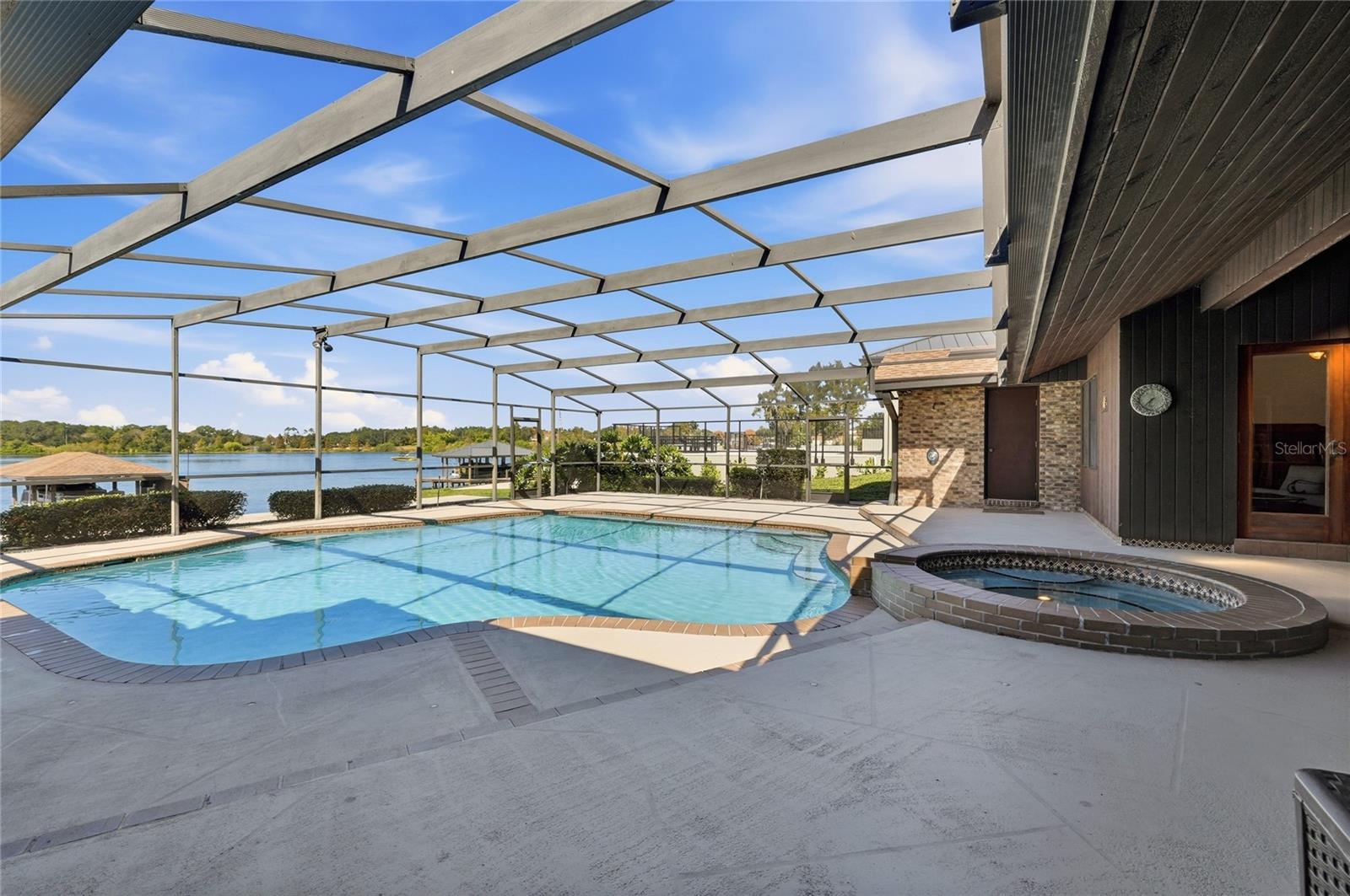 ELOISE WOODS LAKE ROY UNIT - Residential