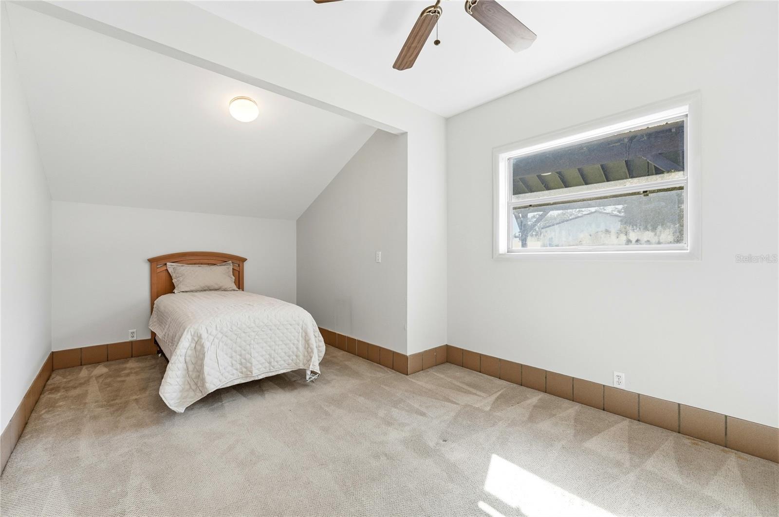 ELOISE WOODS LAKE ROY UNIT - Residential