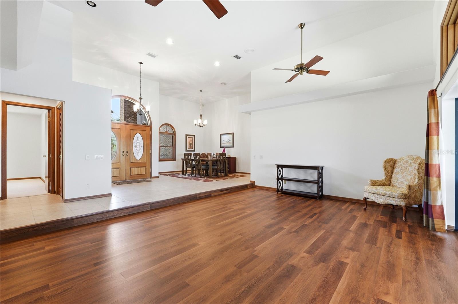 ELOISE WOODS LAKE ROY UNIT - Residential