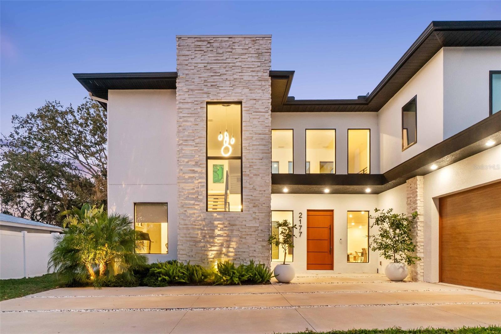 2177 SUNNYSIDE PLACE