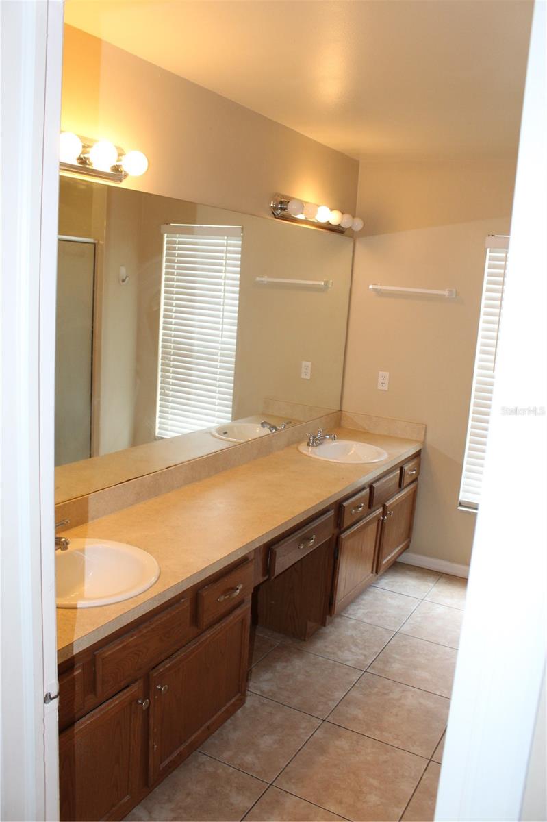 WILDEWOOD VILLAGE SUB - Residential Lease