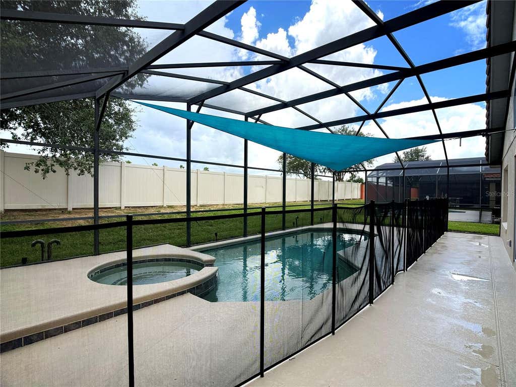 Photo of 538 Solana Circle, Davenport, FL 33897 (MLS # O6430669)