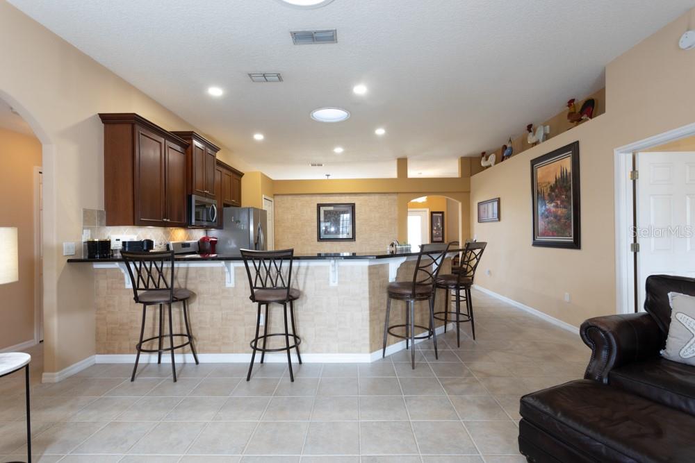 EAST HAMPTON - Residential