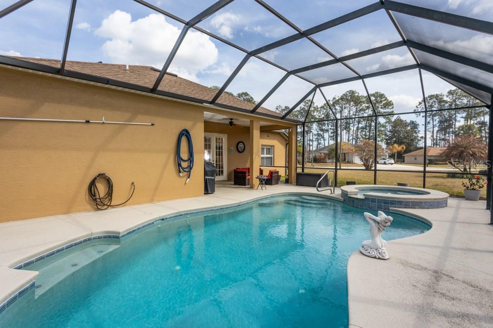 EAST HAMPTON - Residential