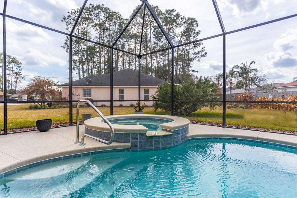 EAST HAMPTON - Residential