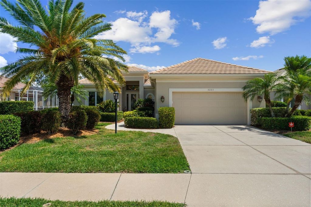 Photo of 5223 97th Street E, Bradenton, FL 34211 (MLS # A4680921)