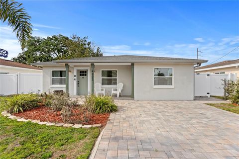 Photo of 4003 W Lemon Street, Tampa, FL 33609 (MLS # TB8376523)