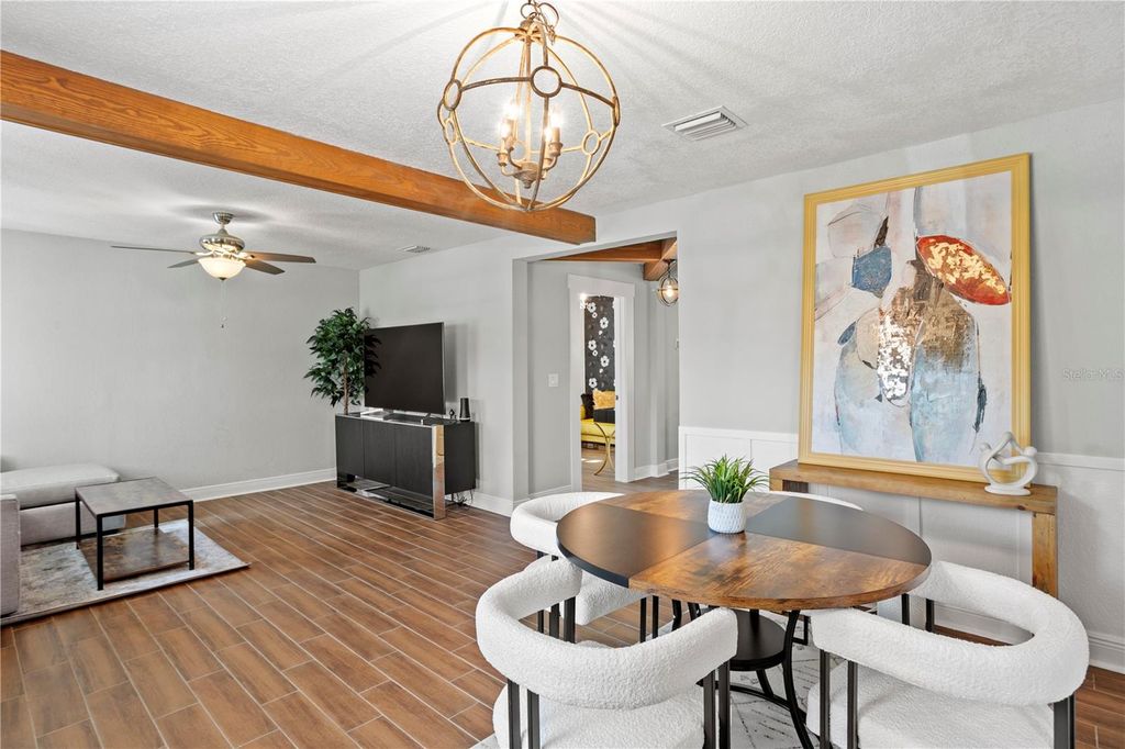 Photo of 4003 W Lemon Street, Tampa, FL 33609 (MLS # TB8376523)