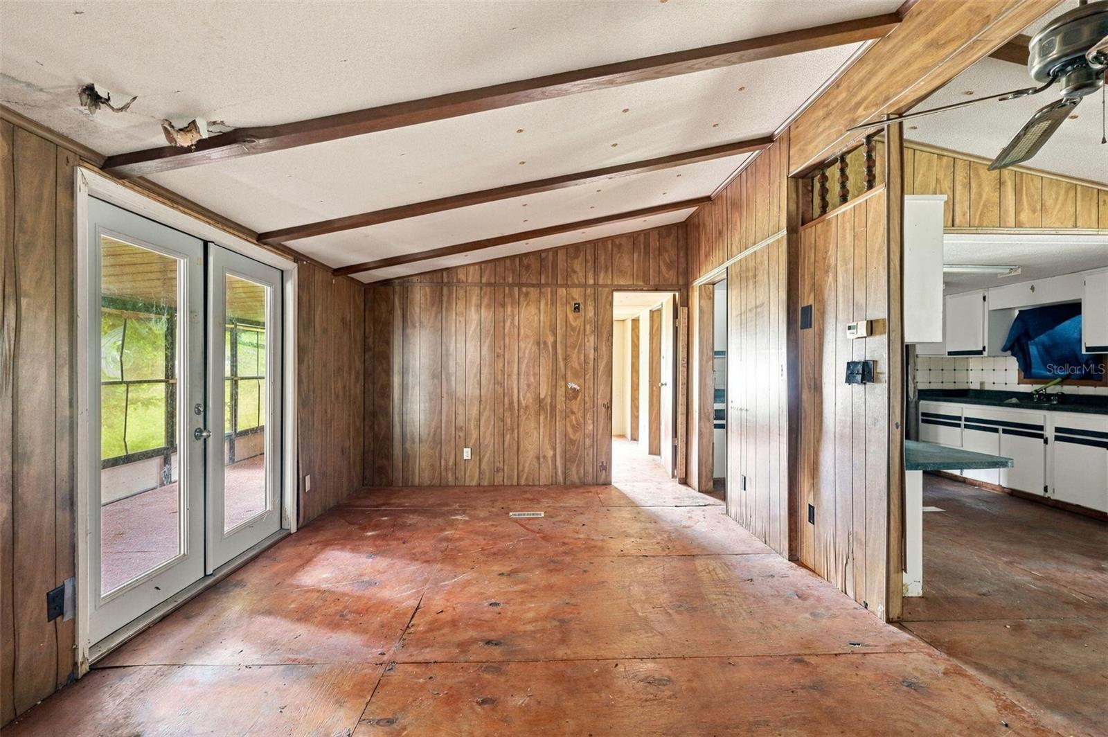 8946 SW 33RD COURT