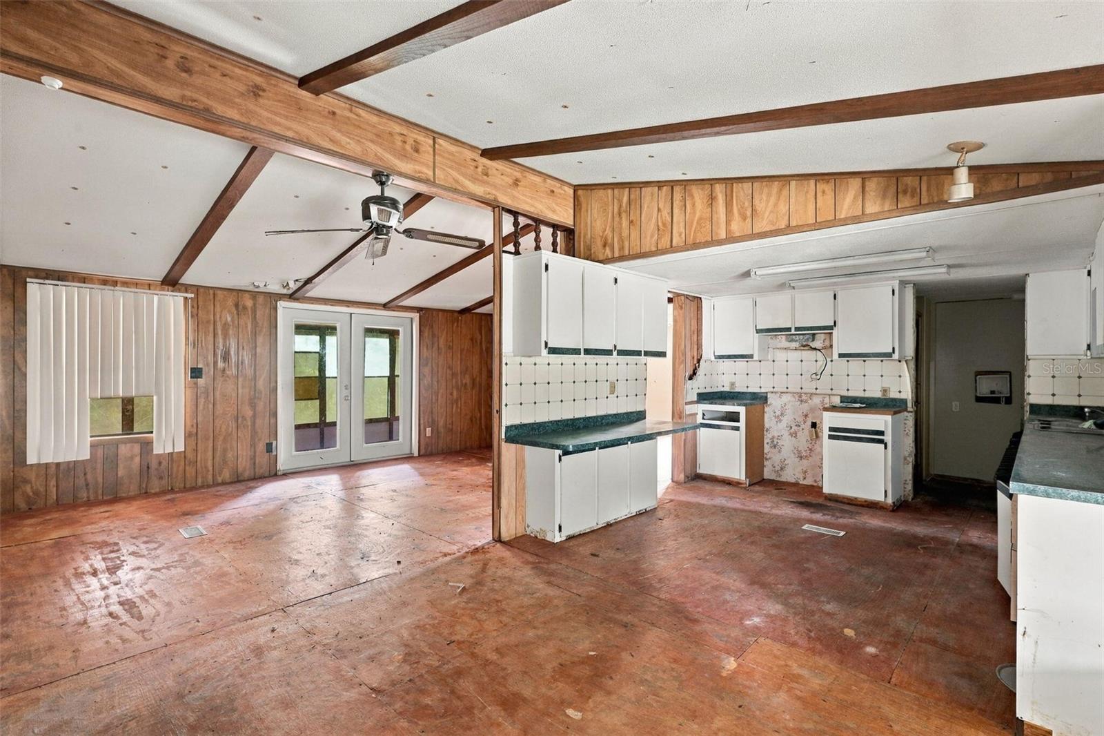8946 SW 33RD COURT