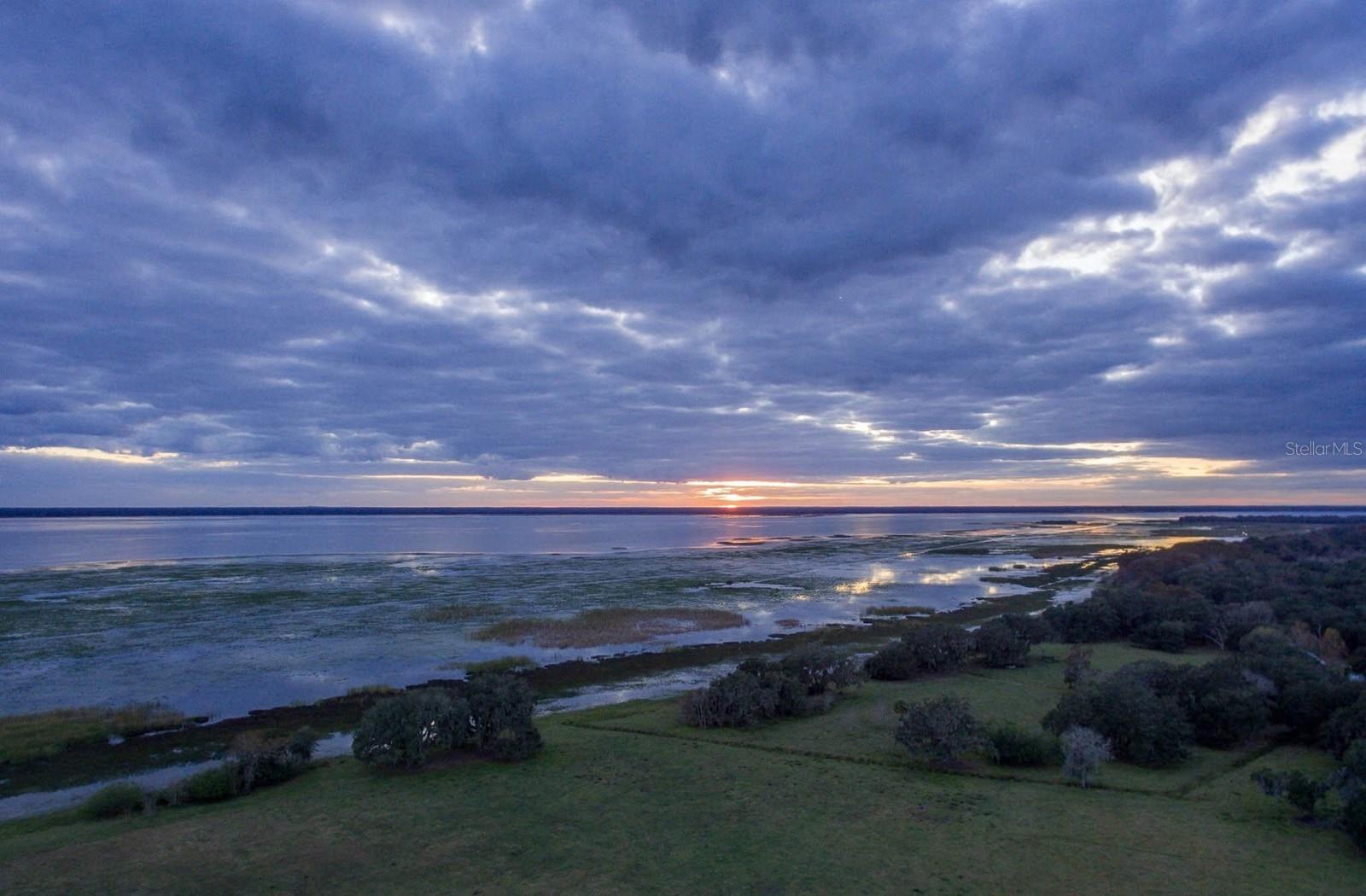 ACREAGE & UNREC - Residential