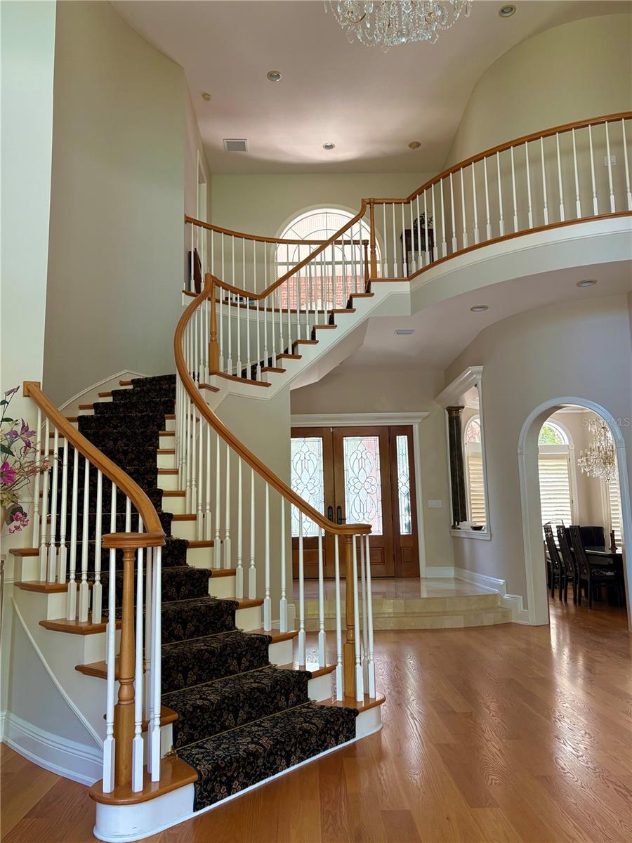 2817 ROEHAMPTON CLOSE