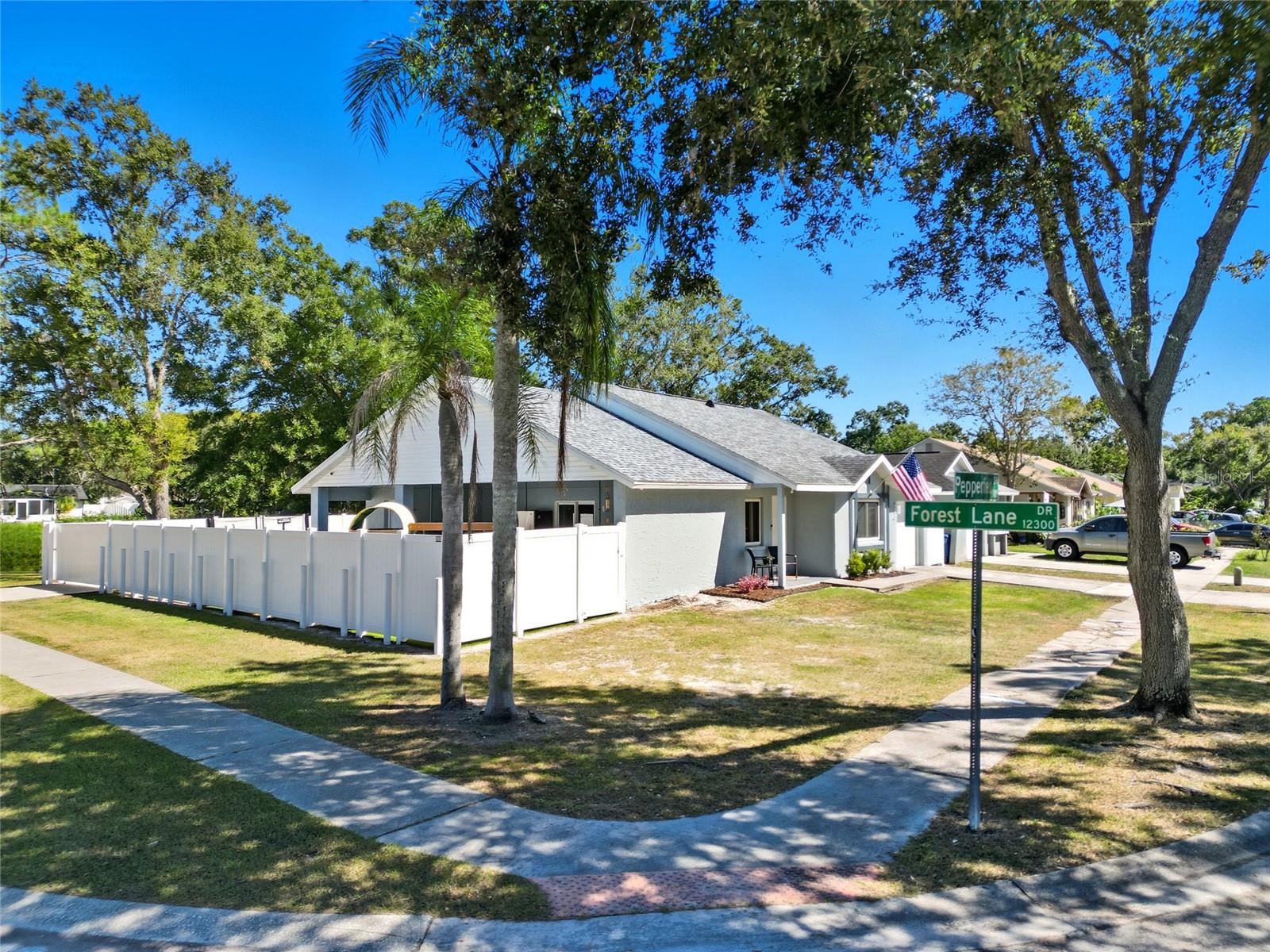 COUNTRY RUN UNIT II - Residential