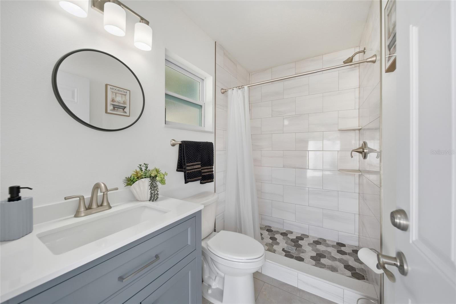 COUNTRY RUN UNIT II - Residential