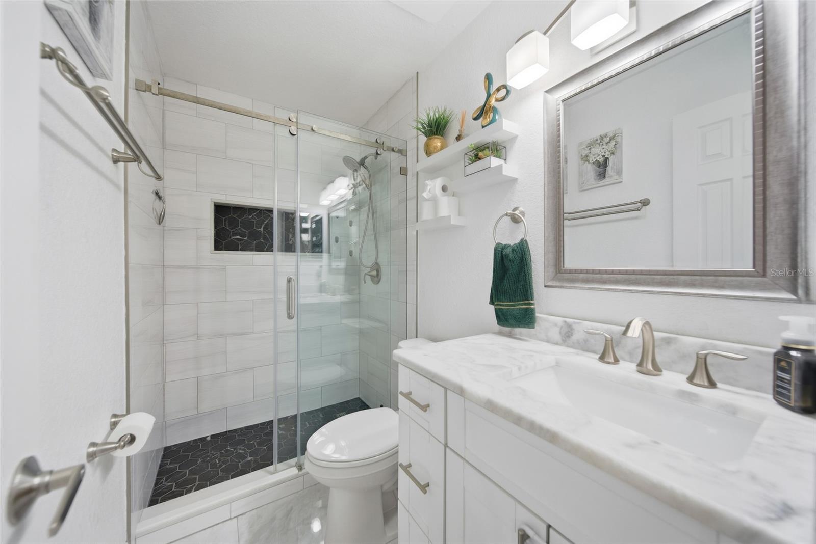 COUNTRY RUN UNIT II - Residential